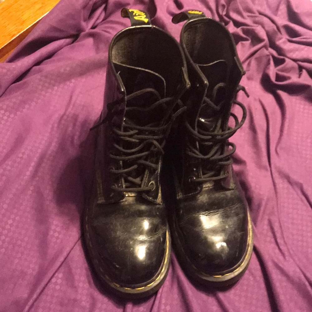 Black dr martens
